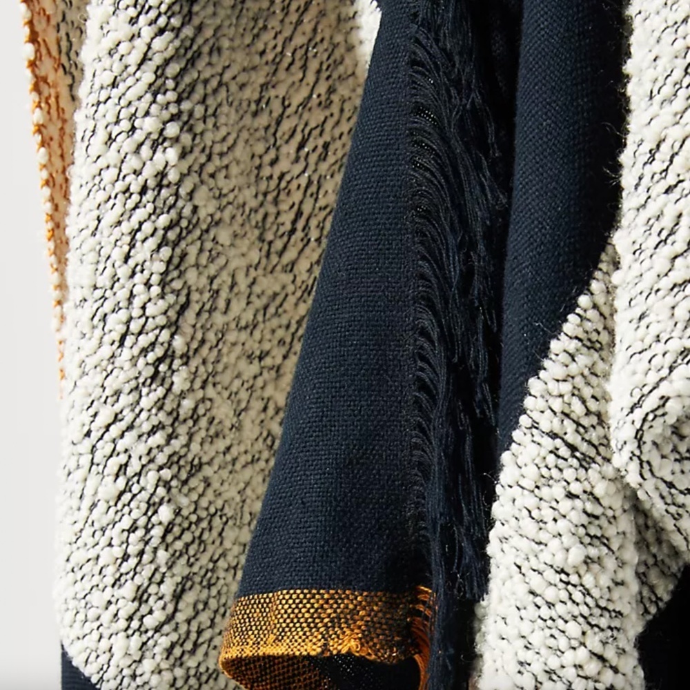 Anthropologie Handwoven Lenna Throw Blanket Black Cream - Picture 4 of 8